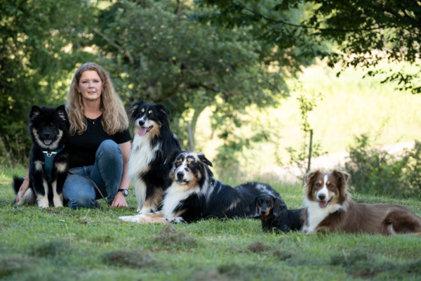 Jennifer Tomasek Hundetrainer der Hundeschule in Reutlingen